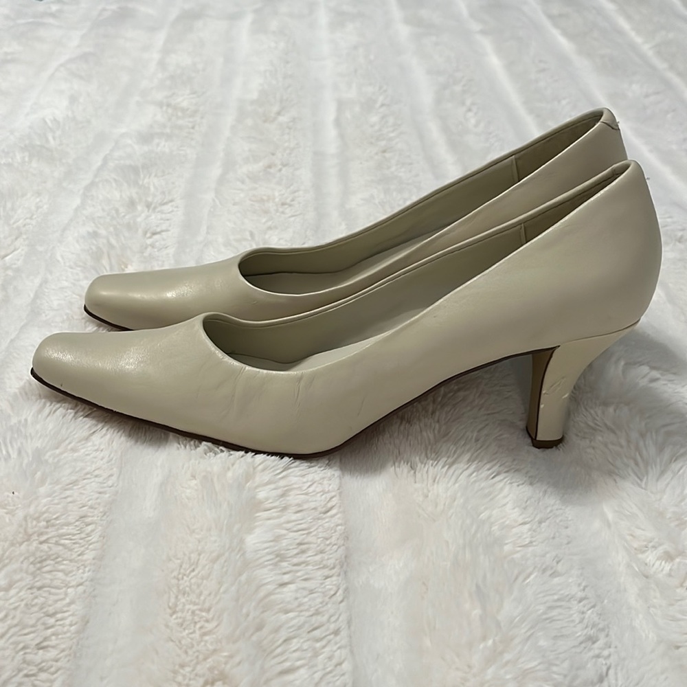 Mootsies Tootsies Dressy Kitten Heels